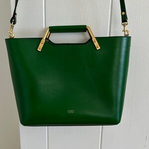 Sadi Italy Designs 100% cowhide leather tote for work or commuting